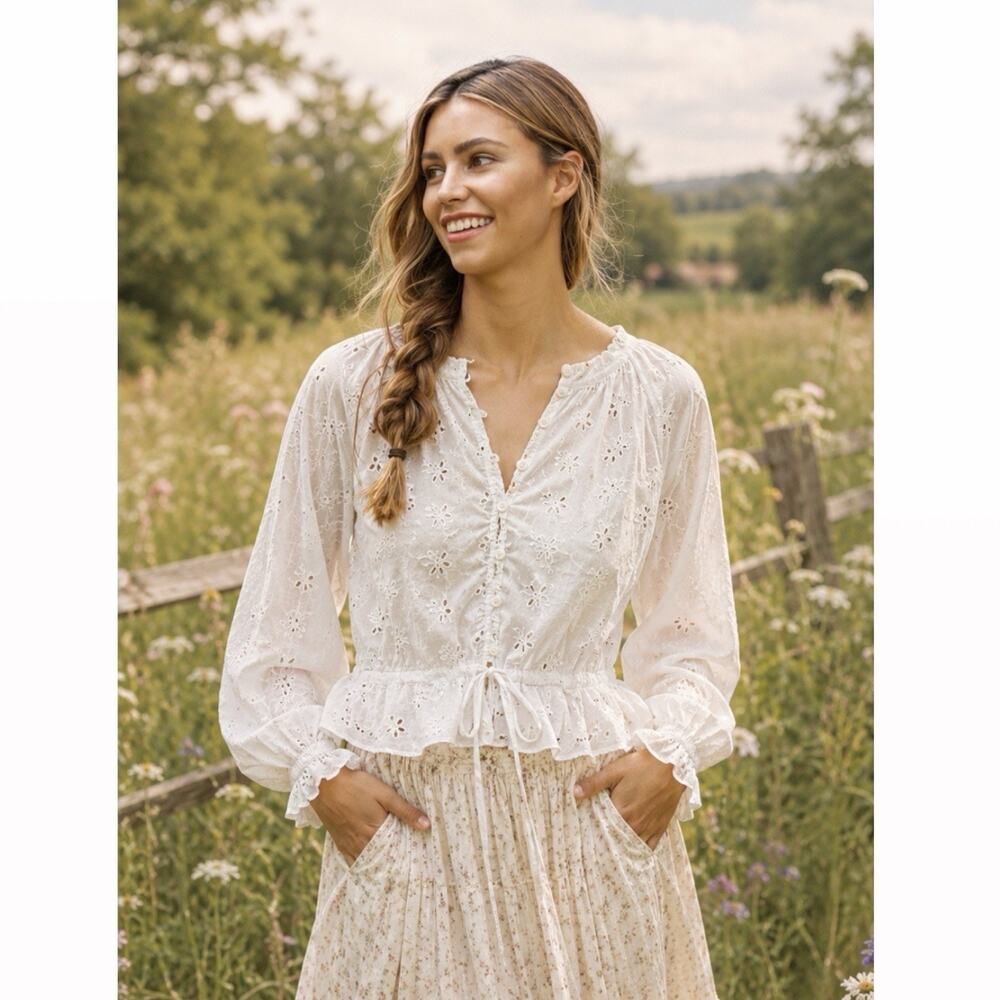 Outerknown organic cotton poet blouse white eyelet Sz Small romantic prairie